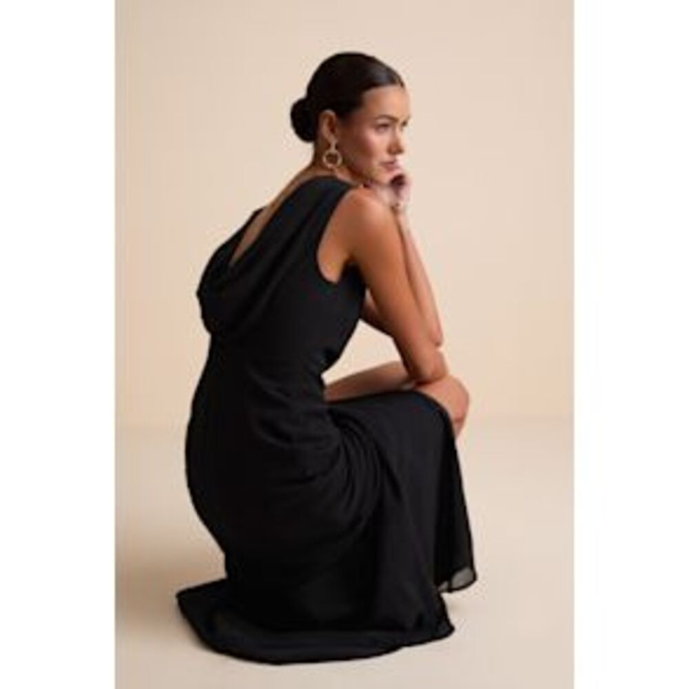 Lulus Yaneli Boat Neck Cowl Back Maxi Dress Black Basic Sleeveless XL